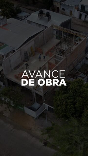 Les compartimos los avances de este proyecto en 📍 Resistencia, Chaco.
La obra consiste en un local comercial de aproximadamente 330 m². 

Actualmente nos encontramos en la etapa de ejecución de mampostería, 
avanzando con el levantamiento de muros, armado de vigas dintel sobre losa y revoques.

Agradecemos la confianza en nosotros y nuestro equipo para hacer realidad esta obra.

Entendemos el valor de cada inversión y respondemos con la máxima calidad, precisión y compromiso en cada etapa.

#AvanceDeObra #grupopalacioshermanos #localcomercial